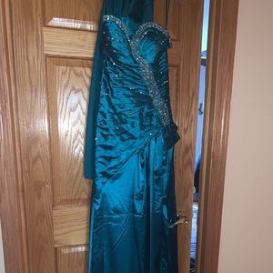 Prom dress/ formal gown